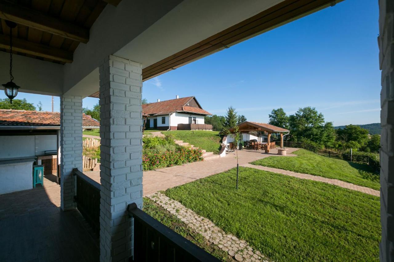 Csenger Vendégházak Matraverebely Exterior foto